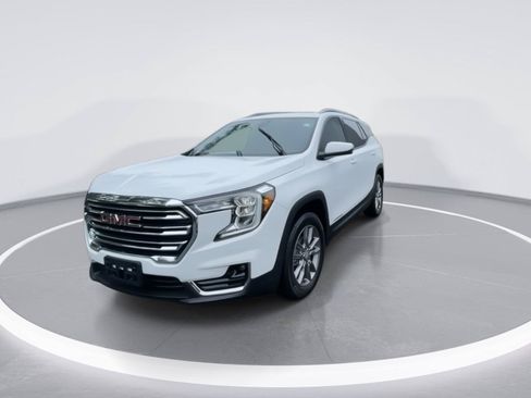 Used 2023 GMC Terrain SLT w/ Infotainment Package II AWD/4WD image 4
