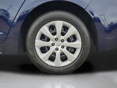 Used 2024 Toyota Corolla LE image 35