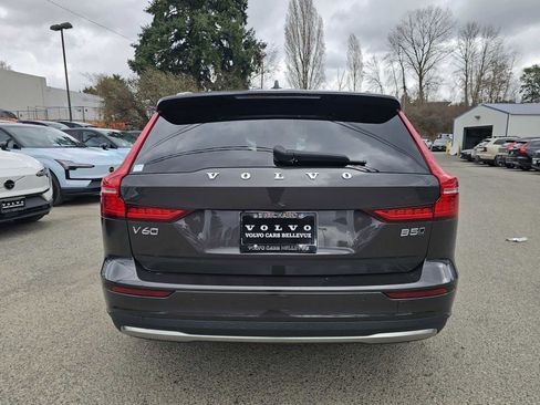 Certified 2025 Volvo V60 B5 Cross Country Plus image 4