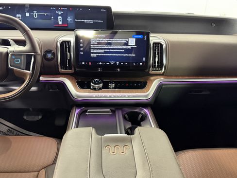 Certified 2025 Ford Expedition King Ranch AWD/4WD image 11