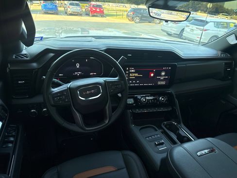 Used 2026 GMC Sierra 2500 AT4 w/ AT4 Premium Plus Package AWD/4WD image 6