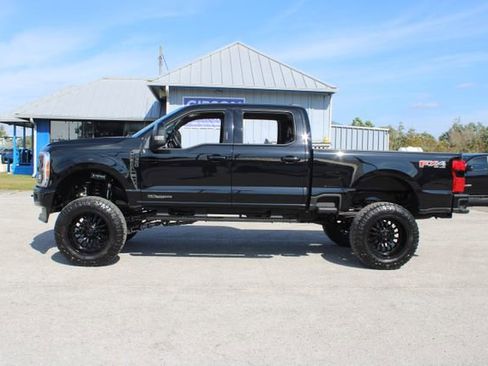Used 2023 Ford F350 Lariat w/ Sport Appearance Package image 6