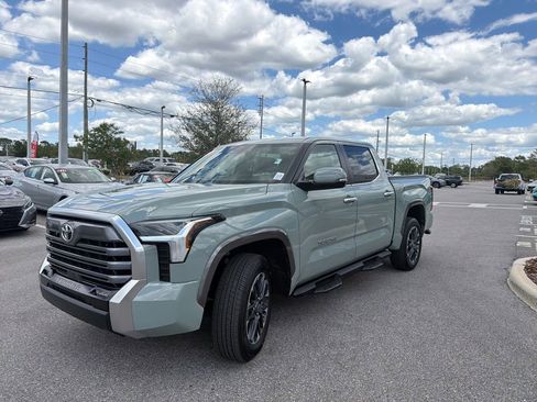 Used 2025 Toyota Tundra Limited AWD/4WD image 3