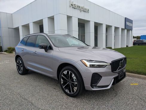 New 2026 Volvo XC60 B5 Plus w/ Protection Package Premier image 2