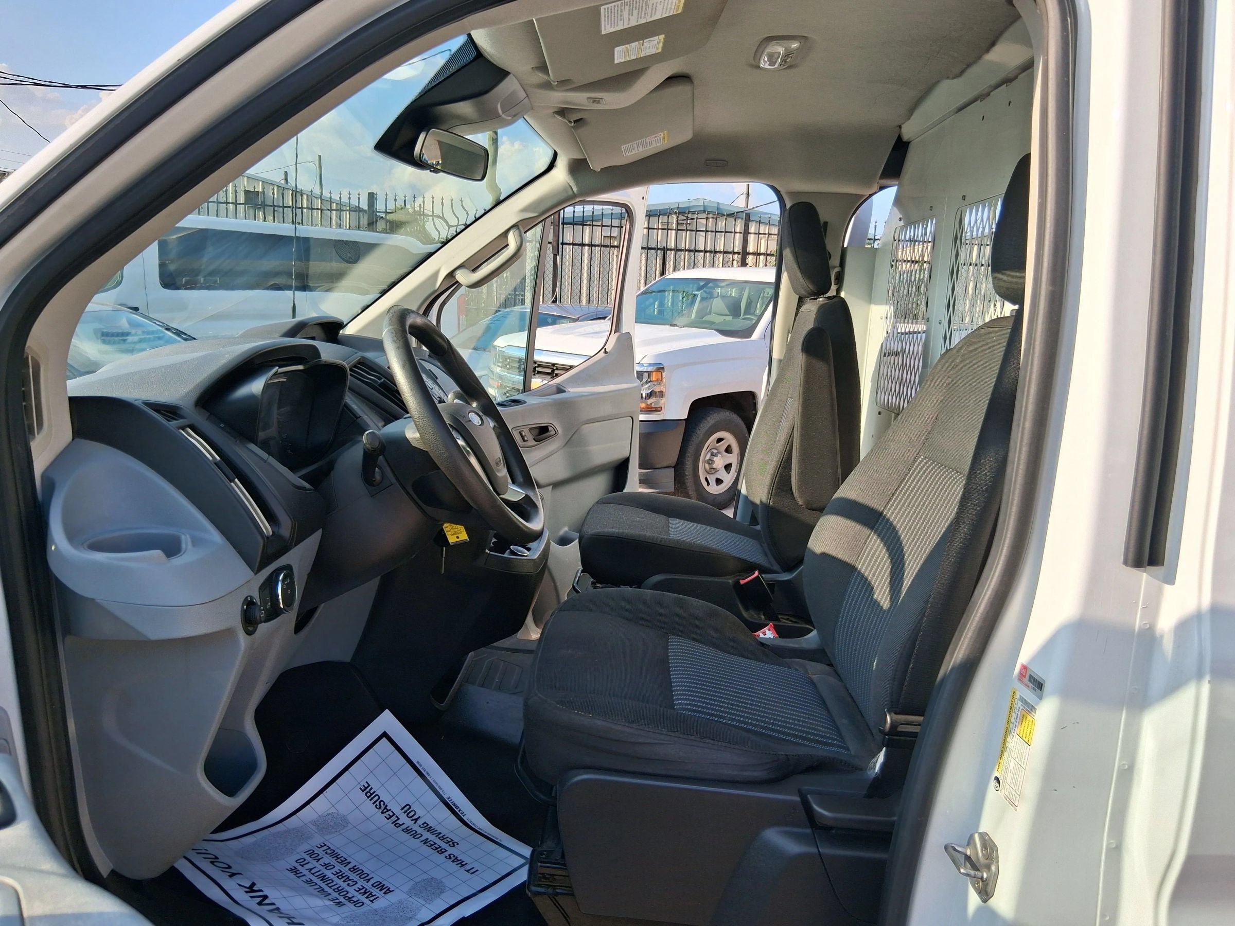 Used 2019 Ford Transit 250 130 Low Roof RWD image 24