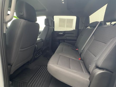Used 2022 Chevrolet Silverado 1500 Custom image 5