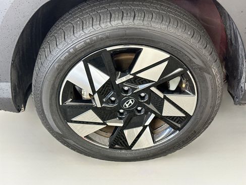 Used 2025 Hyundai Kona SEL AWD/4WD image 35