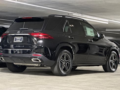 New 2026 Mercedes-Benz GLE 580 4MATIC image 8