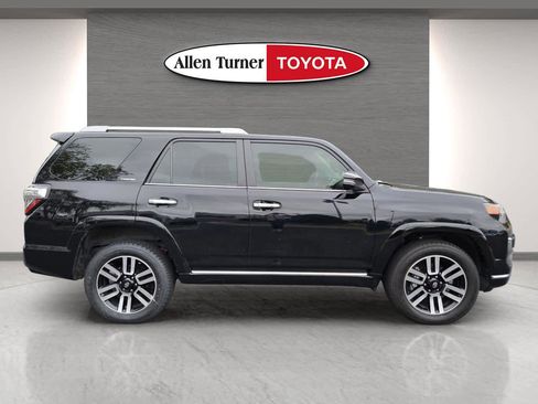 Used 2024 Toyota 4Runner Limited image 5