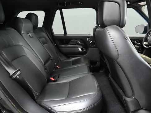 Used 2019 Land Rover Range Rover HSE AWD/4WD image 18