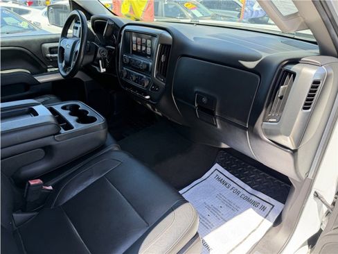 Used 2017 Chevrolet Silverado 1500 LT w/ All Star Edition AWD/4WD image 30