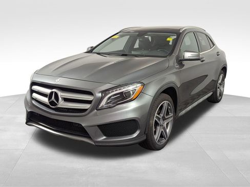Used 2015 Mercedes-Benz GLA 250 4MATIC image 2