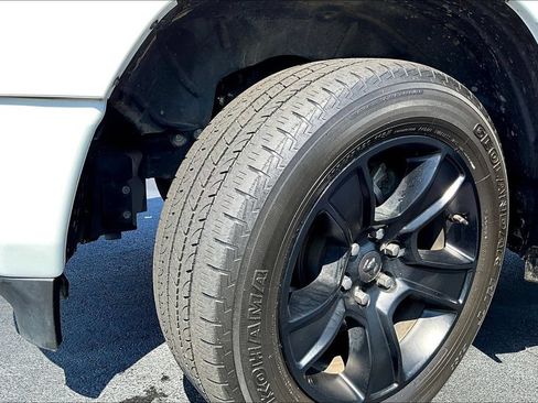 Used 2020 RAM 1500 Big Horn AWD/4WD image 38
