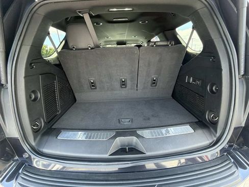 Used 2024 Chevrolet Tahoe Premier RWD image 12