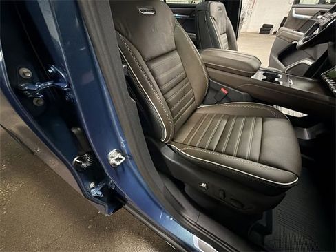 New 2026 GMC Acadia Denali Ultimate w/ LPO, Floor Liner Package image 60