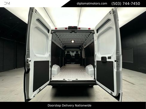 Used 2026 RAM ProMaster 2500 w/ Convenience Group image 34