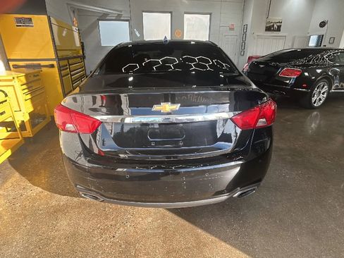 Used 2014 Chevrolet Impala LTZ FWD image 18