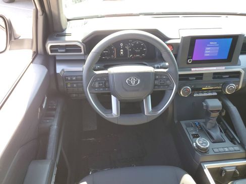 New 2026 Toyota Tacoma TRD Off-Road AWD/4WD image 11