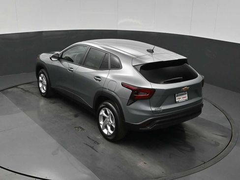 New 2026 Chevrolet Trax LS w/ LS Convenience Package image 24