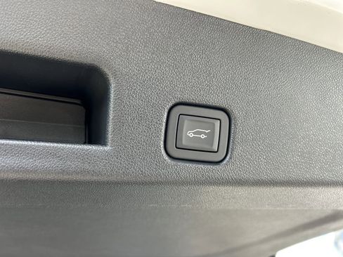 Certified 2024 GMC Acadia AT4 w/ Luxury Package image 12