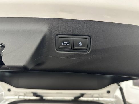 Used 2025 Hyundai Santa Fe SEL FWD image 35