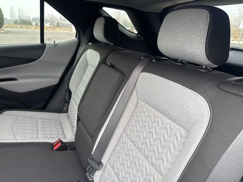 Used 2022 Chevrolet Equinox LS w/ LS Convenience Package image 19