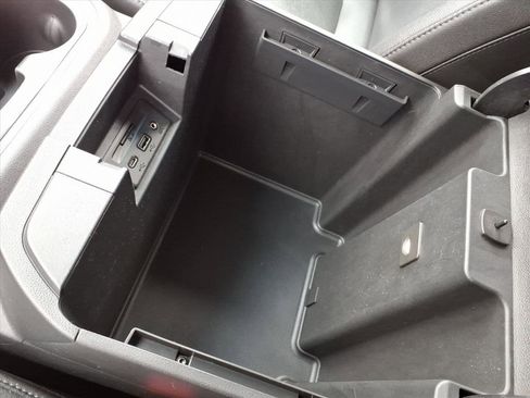 Used 2019 Chevrolet Silverado 1500 LTZ image 28