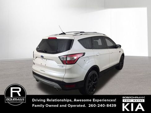 Used 2018 Ford Escape Titanium image 6