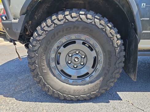 Used 2022 Ford Bronco Everglades AWD/4WD image 9