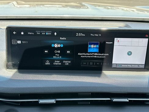 Used 2025 Genesis GV70 2.5T AWD/4WD image 23