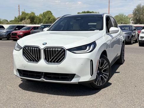 Used 2025 BMW X3 xDrive30i w/ Convenience Package AWD/4WD image 3