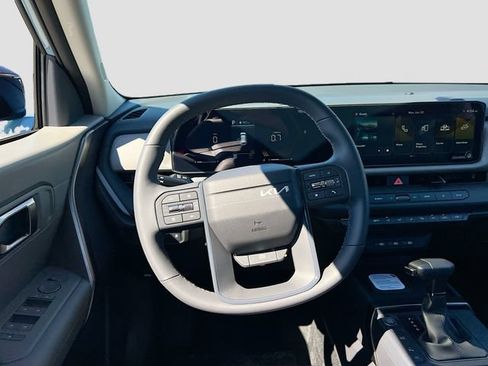 New 2027 Kia Seltos S FWD image 21