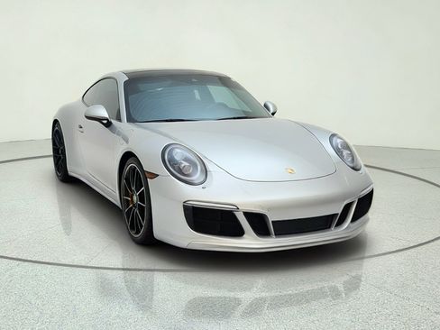 Used 2017 Porsche 911 Carrera GTS RWD image 7