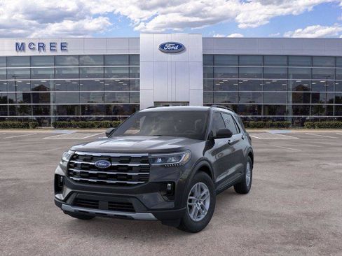 New 2026 Ford Explorer Active w/ Active Comfort Package RWD image 2
