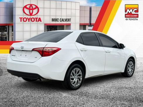 Used 2019 Toyota Corolla LE FWD image 5