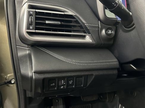 Used 2023 Subaru Outback Limited image 15