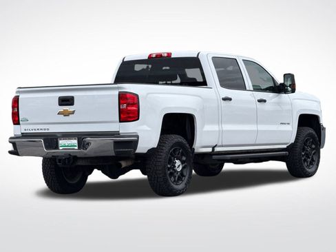 Used 2018 Chevrolet Silverado 2500 W/T image 3