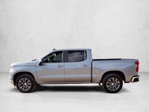 Used 2024 Chevrolet Silverado 1500 LT AWD/4WD image 2