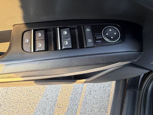Used 2022 Kia Soul LX FWD image 10
