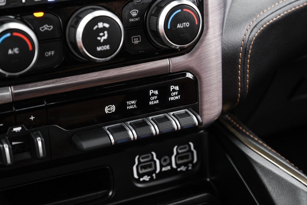 Used 2023 RAM 3500 Limited AWD/4WD image 23