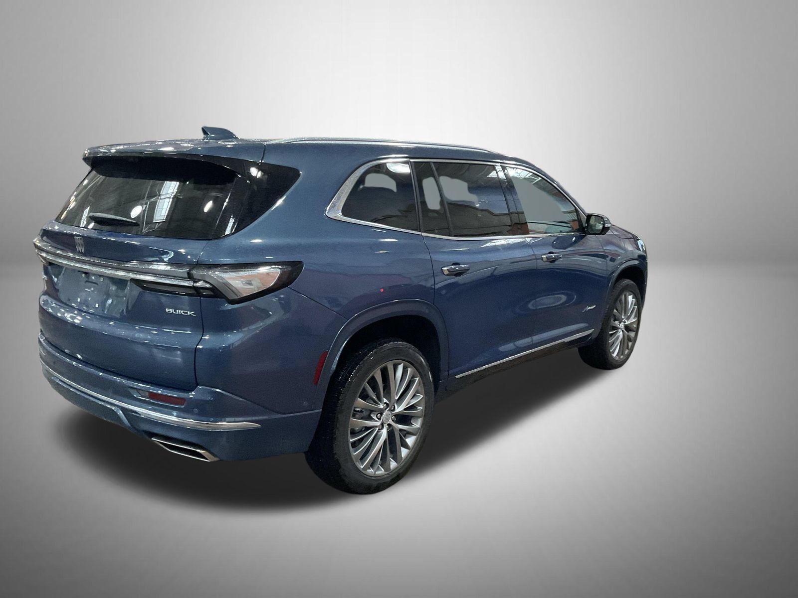 Used 2025 Buick Enclave Avenir w/ Super Cruise Package AWD/4WD image 3