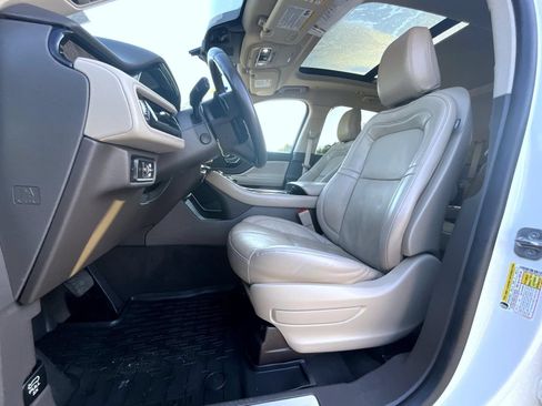 Used 2023 Lincoln Aviator Reserve w/ Equipment Group 201A AWD/4WD image 11