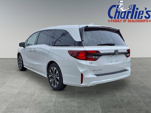 Used 2025 Honda Odyssey Elite image 5