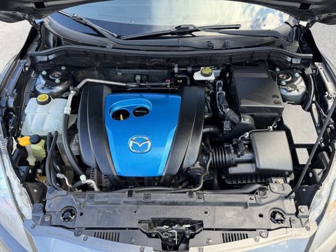 Used 2013 MAZDA MAZDA3 i Touring FWD image 15