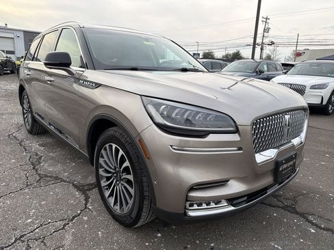 Used 2020 Lincoln Aviator Reserve w/ Equipment Group 201A image 7