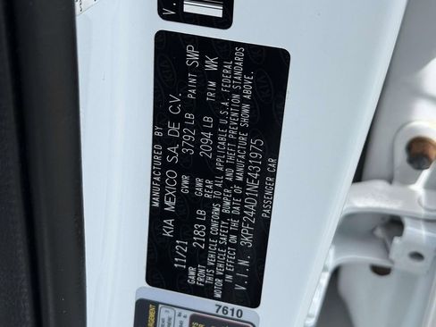Used 2022 Kia Forte LXS FWD image 29
