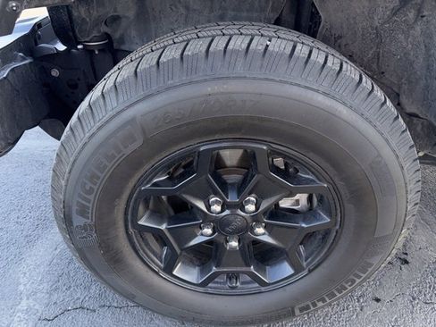 Used 2021 Jeep Gladiator Willys image 29