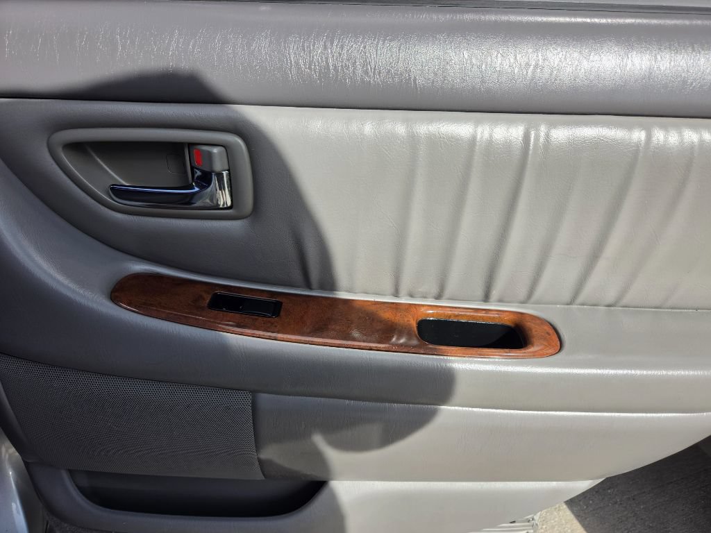 Used 2003 Toyota Avalon XLS FWD image 30