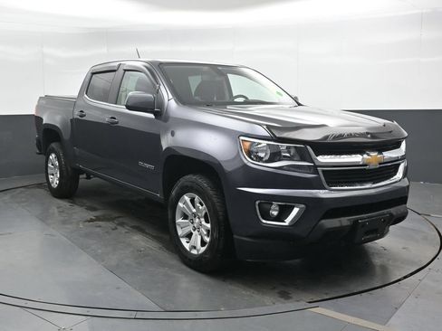 Used 2016 Chevrolet Colorado LT w/ LT Convenience Package AWD/4WD image 4