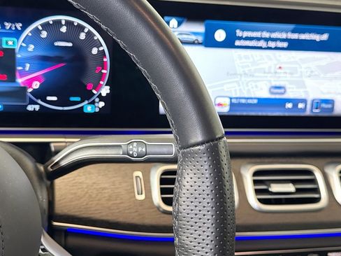Certified 2025 Mercedes-Benz GLS 450 4MATIC image 16